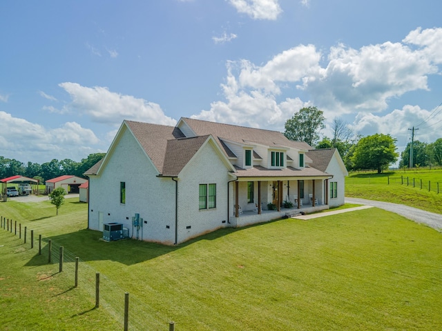 5247 Flat Creek Rd, Spring Hill, TN 37174 - view of front of house featuring covered porch, driveway, and a shingled roof