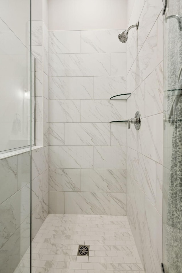 1434 Autumn Leaf Ln, Mount Juliet, TN 37122 - bathroom featuring a stall shower