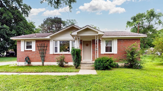 320 Lee Dr, Columbia, TN 38401 - photo 1