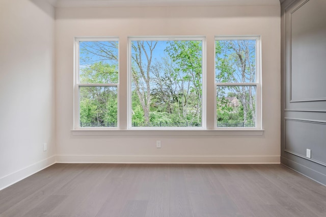 5743 Sagebrush Dr, Murfreesboro, TN 37129 - spare room featuring wood finished floors