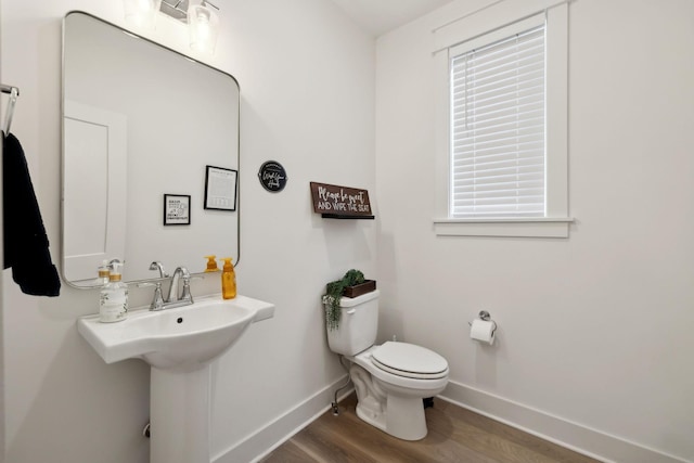234 Sounder Cir, La Vergne, TN 37086 - bathroom featuring wood finished floors and baseboards