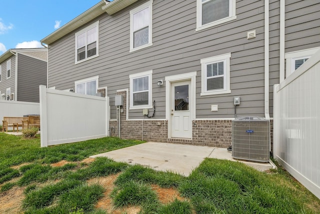 2509 Drumwright Way, Columbia, TN 38401 - rear view of house featuring brick siding