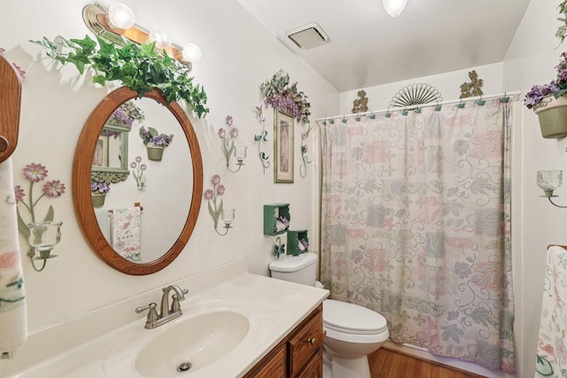 10615 Owens Chapel Rd, Springfield, TN 37172 - full bathroom with vanity, wood finished floors, and shower / tub combo with curtain