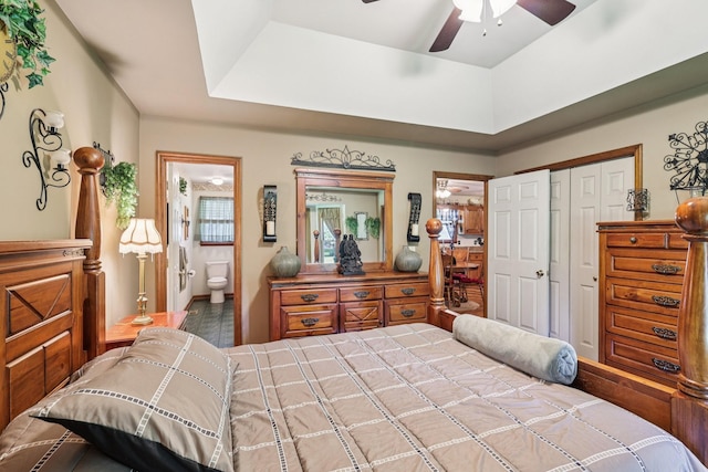 10615 Owens Chapel Rd, Springfield, TN 37172 - bedroom with a closet, connected bathroom, and ceiling fan