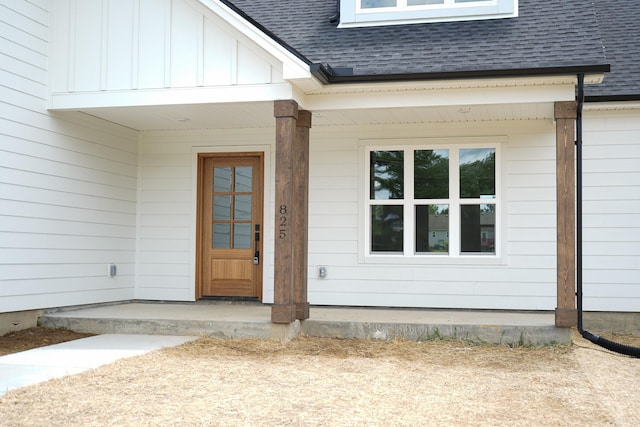 825A College St, Portland, TN 37148 - property entrance with a shingled roof