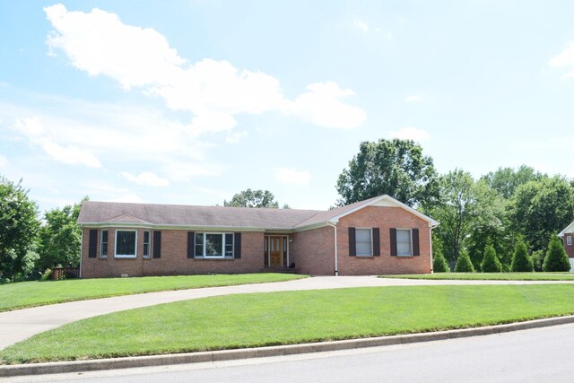 2828 Trelawny Dr, Clarksville, TN 37043 - photo 1