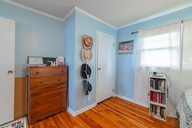 404 Mullican St, Mcminnville, TN 37110 - bedroom with wood finished floors and ornamental molding