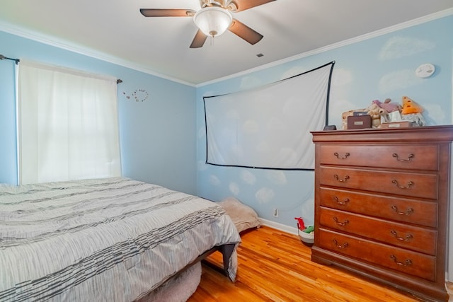 404 Mullican St, Mcminnville, TN 37110 - bedroom featuring light wood-type flooring, crown molding, and a ceiling fan