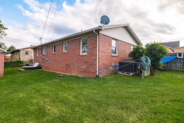 404 Mullican St, Mcminnville, TN 37110 - back of house with brick siding