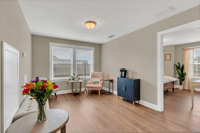 1060 Harvey Springs Dr, Spring Hill, TN 37174 - sitting room featuring light wood-style flooring and baseboards