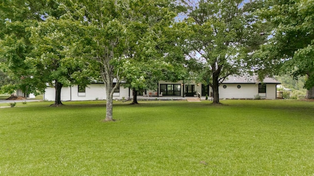 1015 Jump Off Rd, Bon Aqua, TN 37025 - view of grassy yard