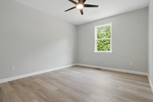 217 Dunnaway St, Shelbyville, TN 37160 - unfurnished room featuring a ceiling fan and light wood-style floors