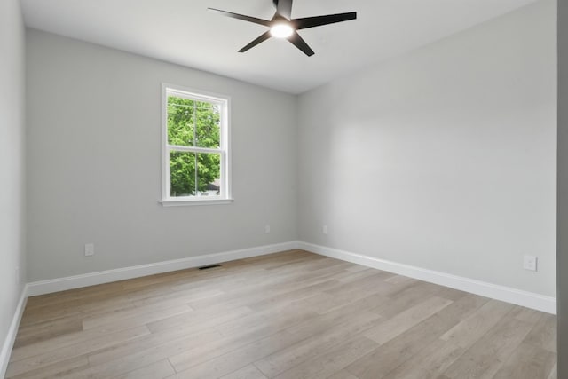 219 Dunnaway St, Shelbyville, TN 37160 - empty room with a ceiling fan and light wood-style floors