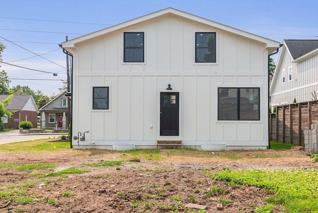 300 Natchez St, Franklin, TN 37064 - view of front facade featuring board and batten siding and entry steps