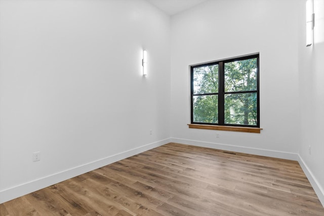 263 Eleanor Dr SW, Cleveland, TN 37311 - unfurnished room featuring wood finished floors and baseboards