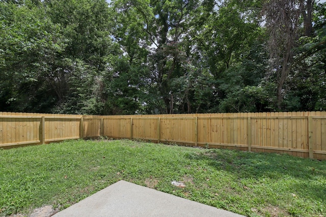 1033 Tom Hailey Blvd, La Vergne, TN 37086 - fenced backyard with a patio