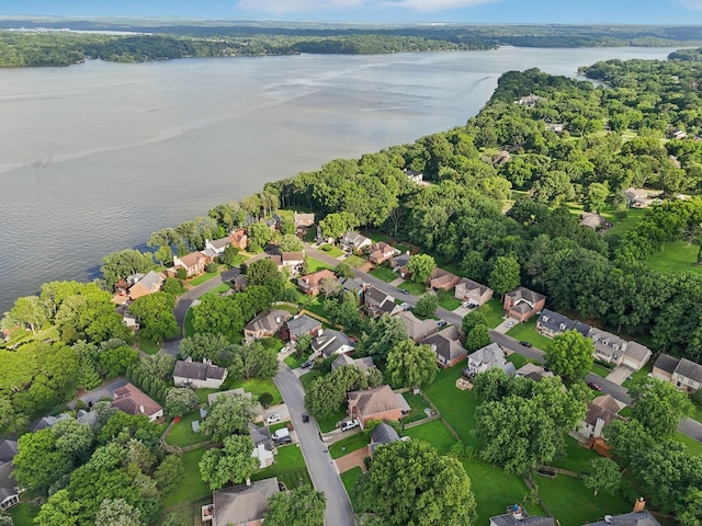 121 La View Rd, Hendersonville, TN 37075 - view of property location featuring a large body of water and nearby suburban area