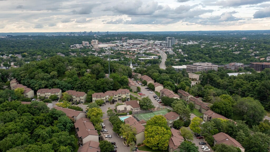 240 Summit Ridge Dr, Nashville, TN 37215 - photo 1