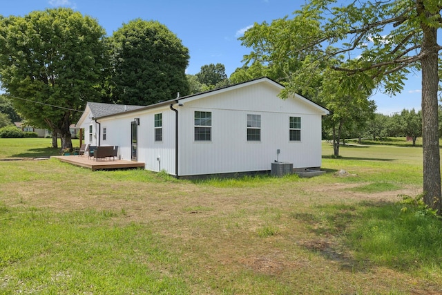 1237 Abiff Rd, Bon Aqua, TN 37025 - back of house with a deck and a lawn