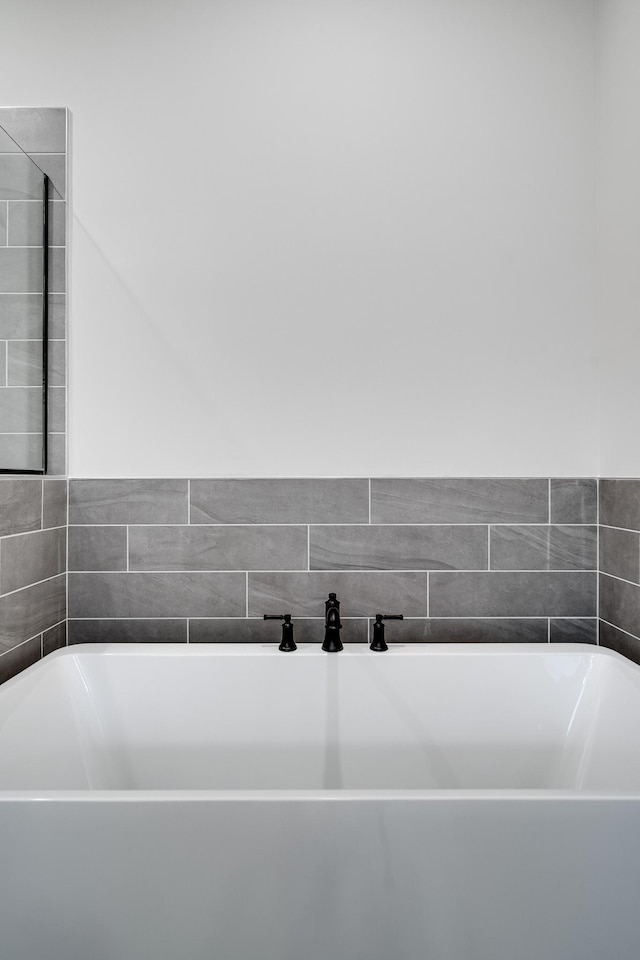 7233 Richvale Dr W, Fairview, TN 37062 - full bath with a freestanding tub