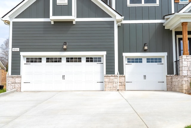 7233 Richvale Dr W, Fairview, TN 37062 - garage with concrete driveway