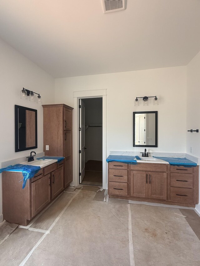 7262 Fairlawn Dr, Fairview, TN 37062 - bathroom with two vanities