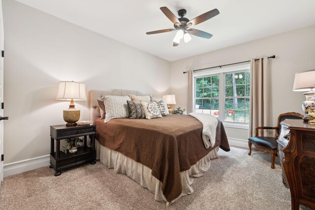 624 Twin View Dr, Murfreesboro, TN 37128 - bedroom featuring light carpet and a ceiling fan