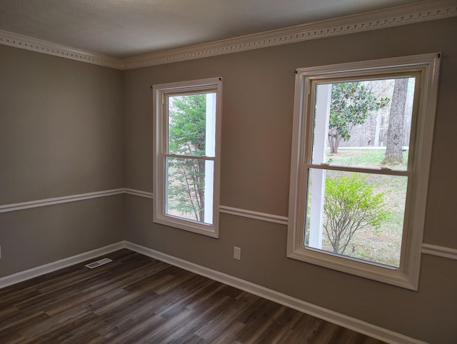 631 Mag A Mor Dr, Lafayette, TN 37083 - unfurnished room with dark wood-type flooring and baseboards