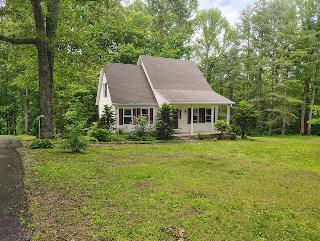 631 Mag A Mor Dr, Lafayette, TN 37083 - cape cod house with covered porch and a front lawn