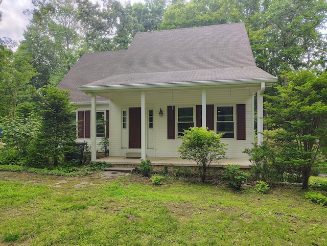 631 Mag A Mor Dr, Lafayette, TN 37083 - view of front of property with a porch, a front lawn, and a shingled roof