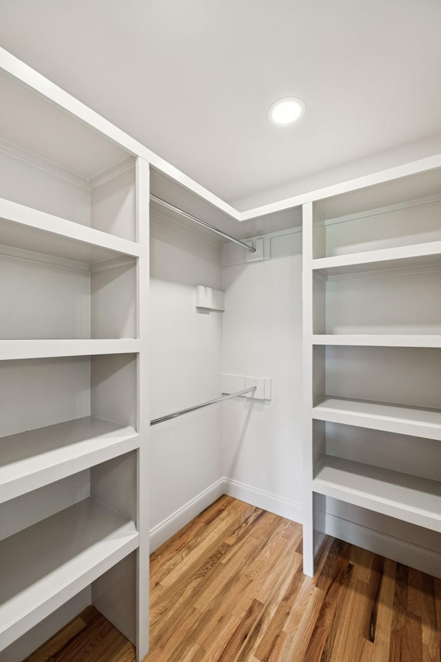1061 Alford Rd, Murfreesboro, TN 37129 - walk in closet featuring wood finished floors