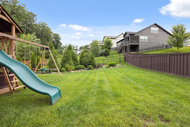 773 Curve St, Chattanooga, TN 37405 - fenced backyard featuring a playground