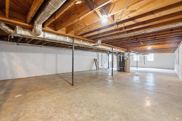 5058 New Chapel Rd, Springfield, TN 37172 - basement with water heater