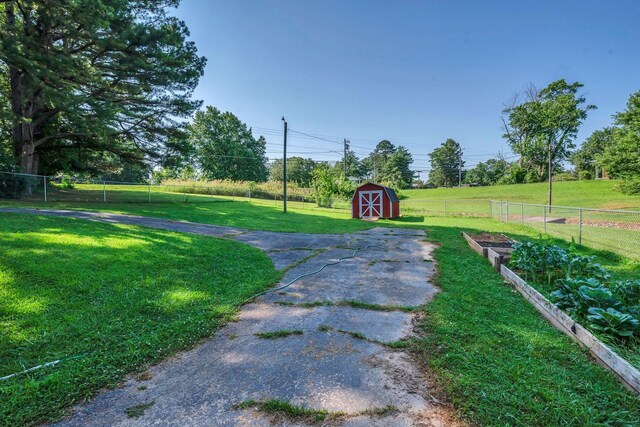 5058 New Chapel Rd, Springfield, TN 37172 - view of street