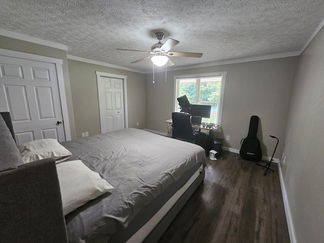770 Jack Smith Rd, Dunlap, TN 37327 - bedroom with dark wood-style floors, ornamental molding, a ceiling fan, and a textured ceiling