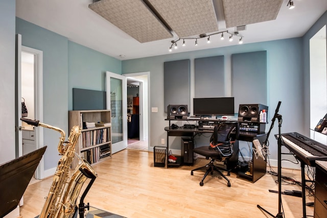 6607 Ormond Dr, Nashville, TN 37205 - office area with wood finished floors and track lighting