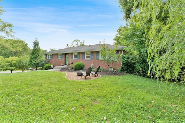 106 Dellrose Dr, Nashville, TN 37214 - ranch-style home featuring a front yard and brick siding