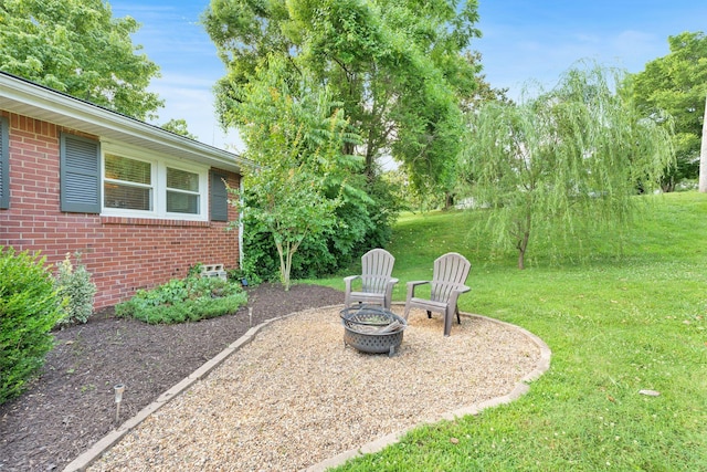 106 Dellrose Dr, Nashville, TN 37214 - view of green lawn featuring a fire pit