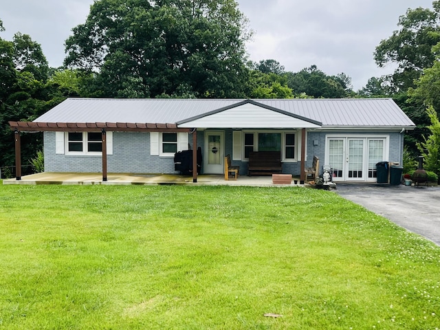 110 Peachtree St, Tennessee Ridge, TN 37178 - photo 1