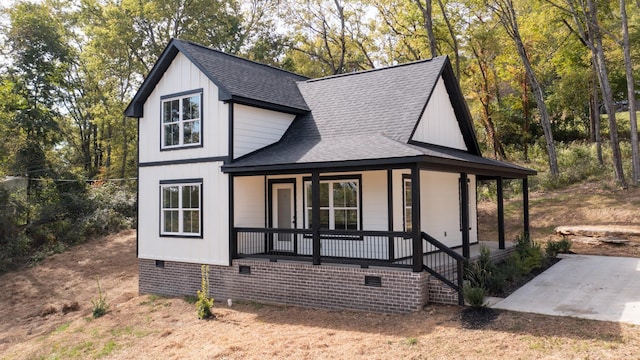 2346 Rhea Branch Rd, Ethridge, TN 38456 - modern farmhouse featuring roof with shingles, a porch, and crawl space