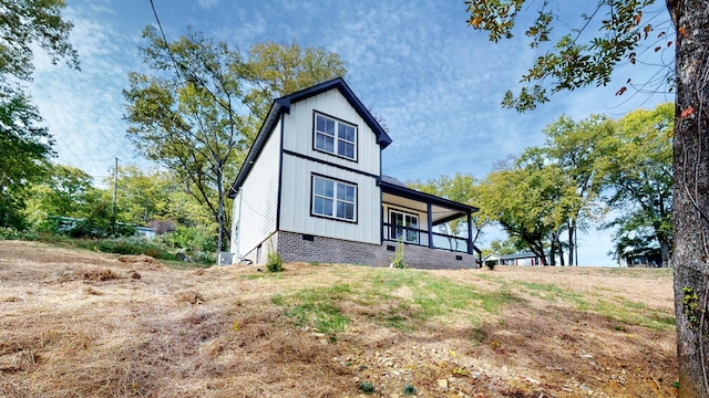 2346 Rhea Branch Rd, Ethridge, TN 38456 - view of front of home featuring crawl space and a porch