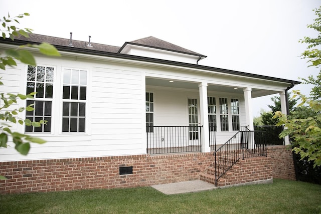 1023 Echelon Dr, Franklin, TN 37064 - rear view of property with crawl space and a porch