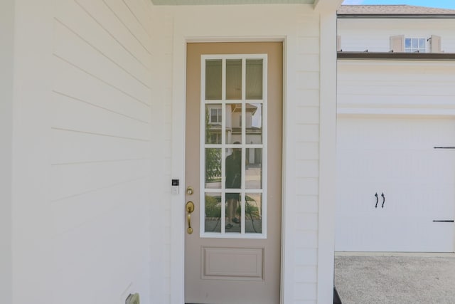 1023 Echelon Dr, Franklin, TN 37064 - view of exterior entry with a garage