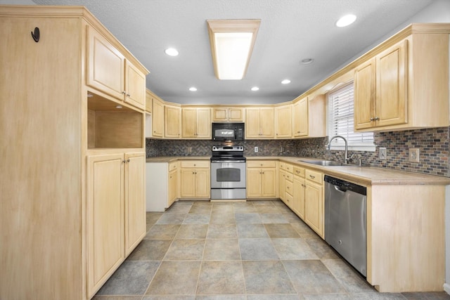 228 Vineyard Dr, Tunnel Hill, GA 30755 - photo 12