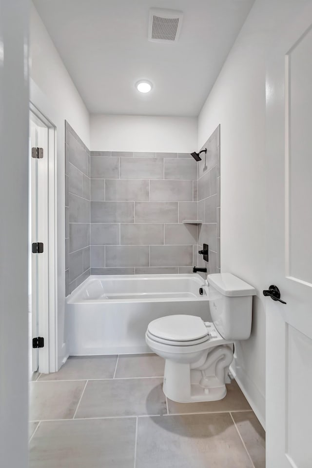 169 Willow Bend Dr, Hendersonville, TN 37075 - bathroom featuring tile patterned flooring and washtub / shower combination
