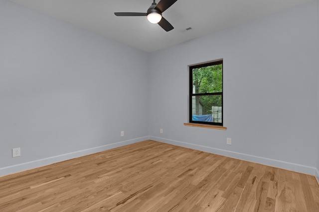 414 Ault Rd, Signal Mountain, TN 37377 - unfurnished room featuring light wood-style floors and a ceiling fan