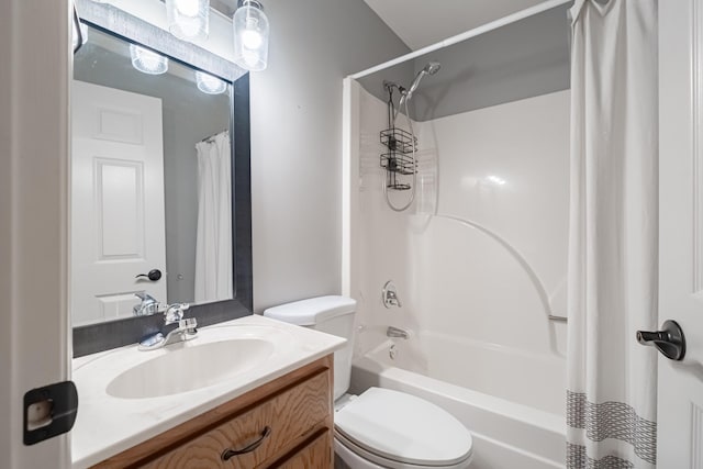218 Susie Dr, Winchester, TN 37398 - full bathroom with vanity and shower / bathtub combination with curtain