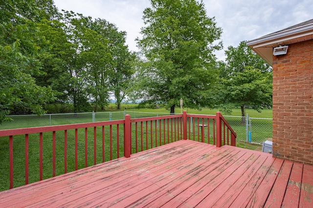218 Susie Dr, Winchester, TN 37398 - wooden terrace with a fenced backyard