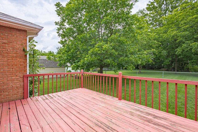 218 Susie Dr, Winchester, TN 37398 - wooden terrace with a fenced backyard