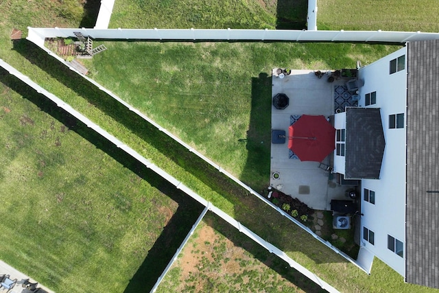 7050 Scotlyn Way, White House, TN 37188 - drone / aerial view